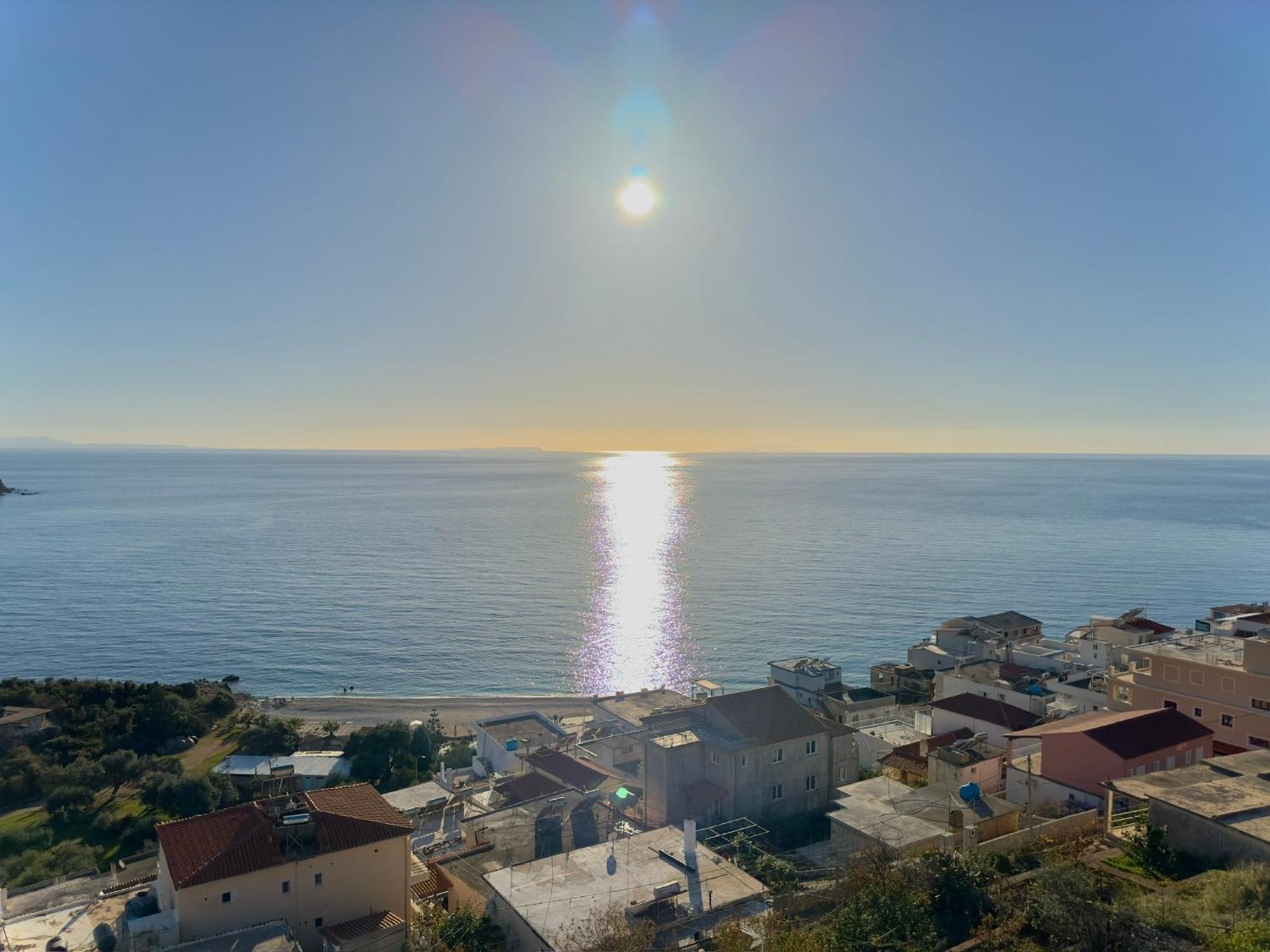 Roumers Himara المظهر الخارجي الصورة