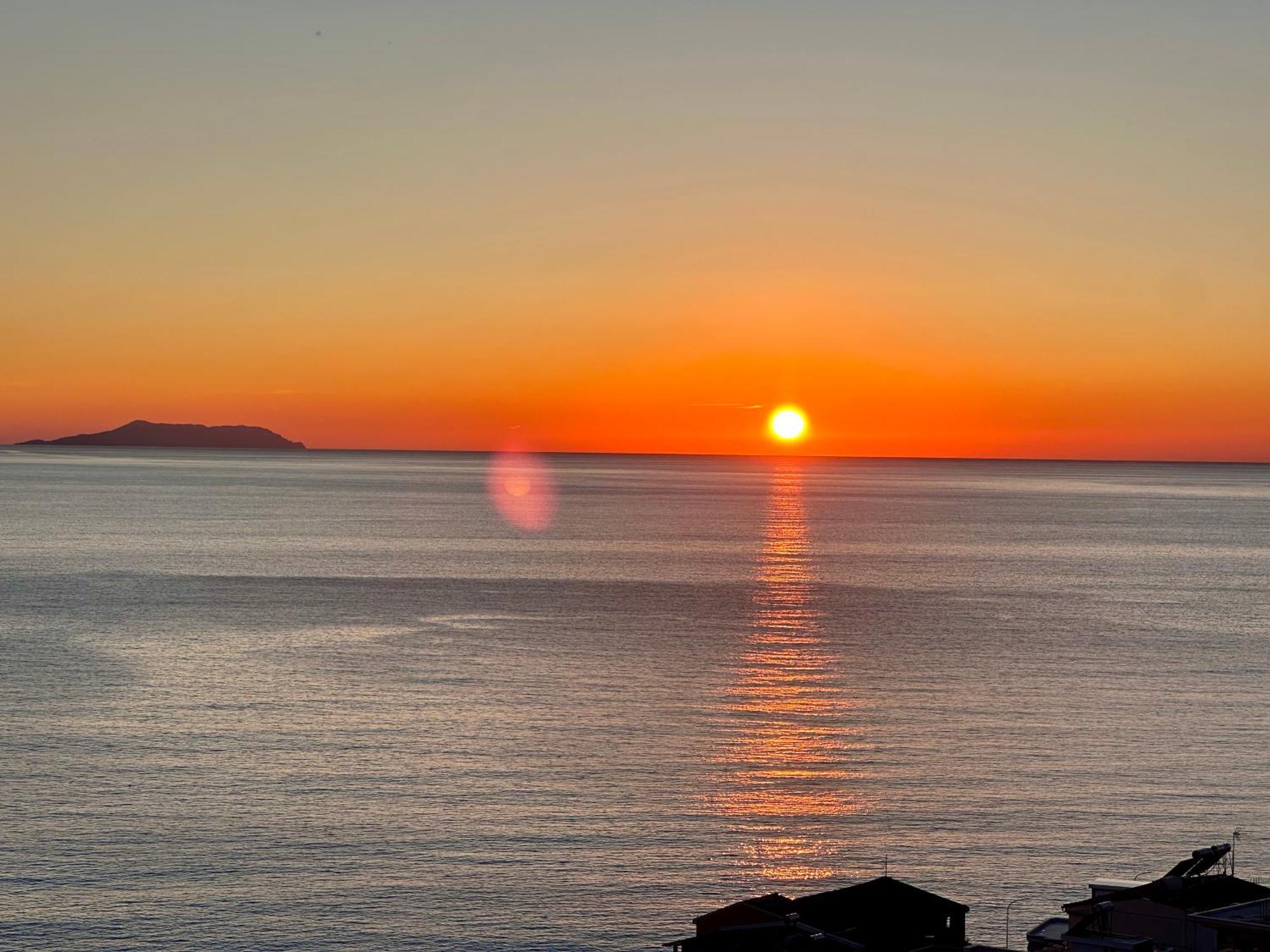 Roumers Himara المظهر الخارجي الصورة