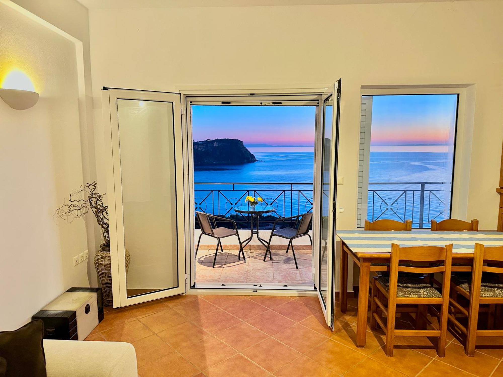 Roumers Himara المظهر الخارجي الصورة