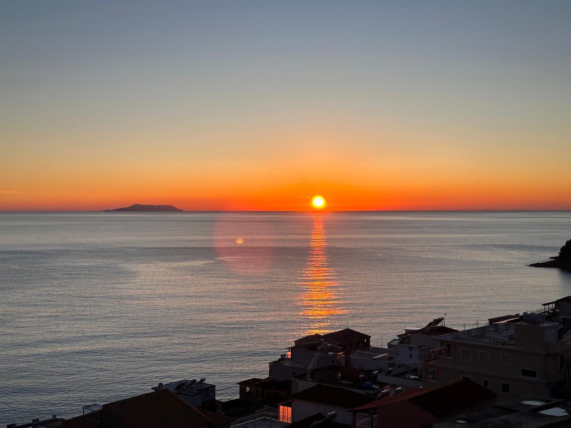 Roumers Himara المظهر الخارجي الصورة